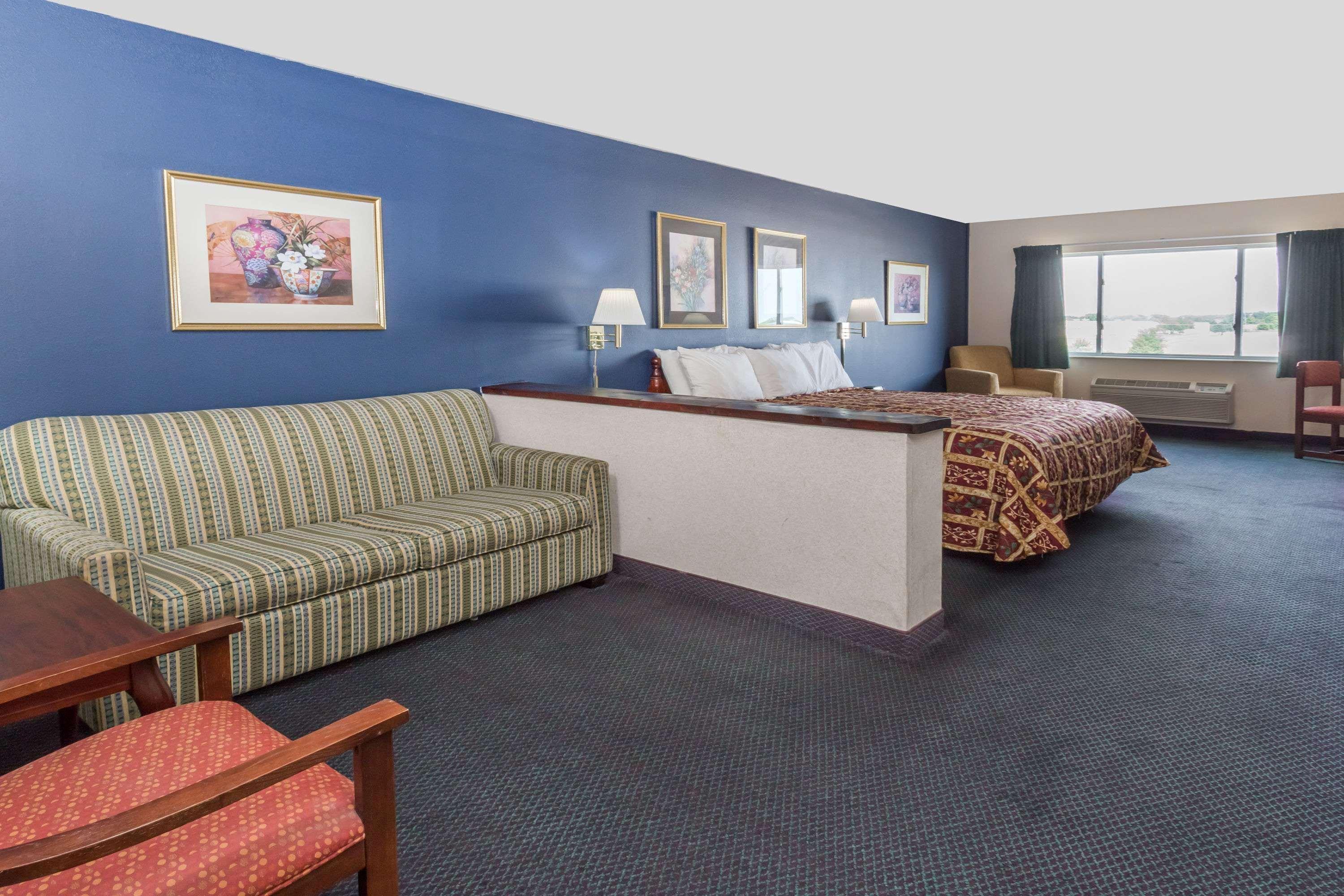 Days Inn & Suites By Wyndham Of Morris Luaran gambar