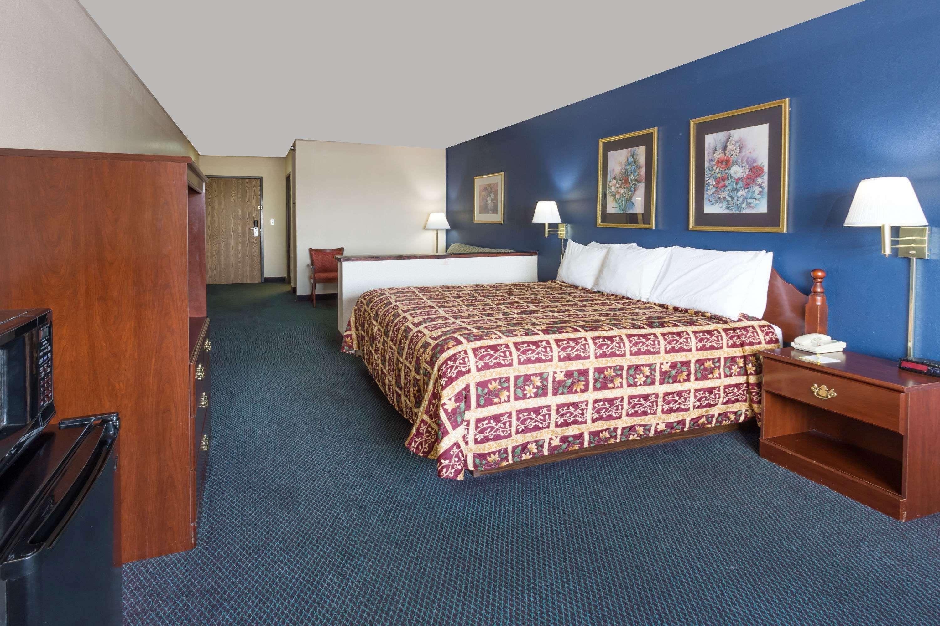 Days Inn & Suites By Wyndham Of Morris Luaran gambar
