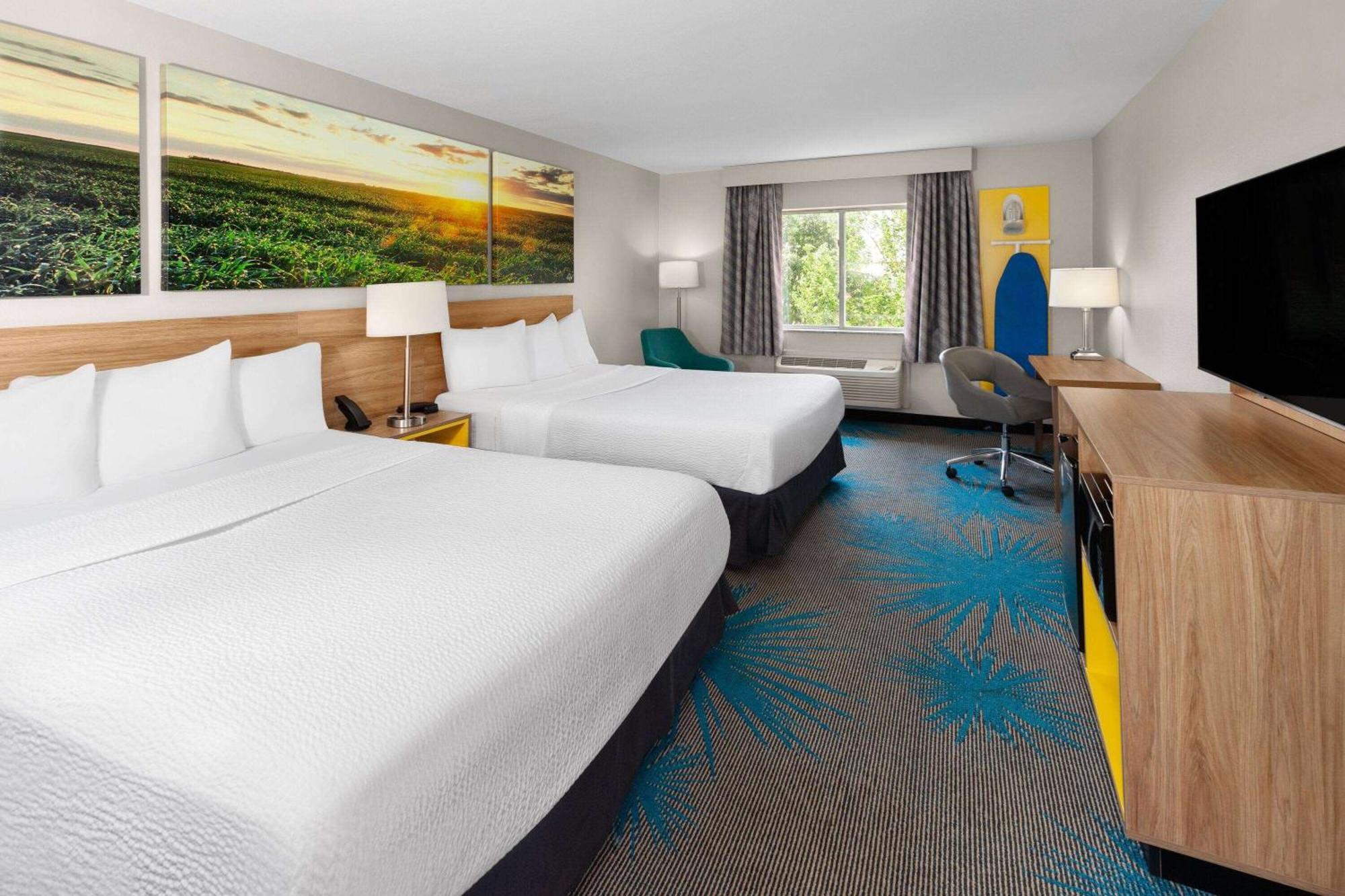 Days Inn & Suites By Wyndham Of Morris Luaran gambar