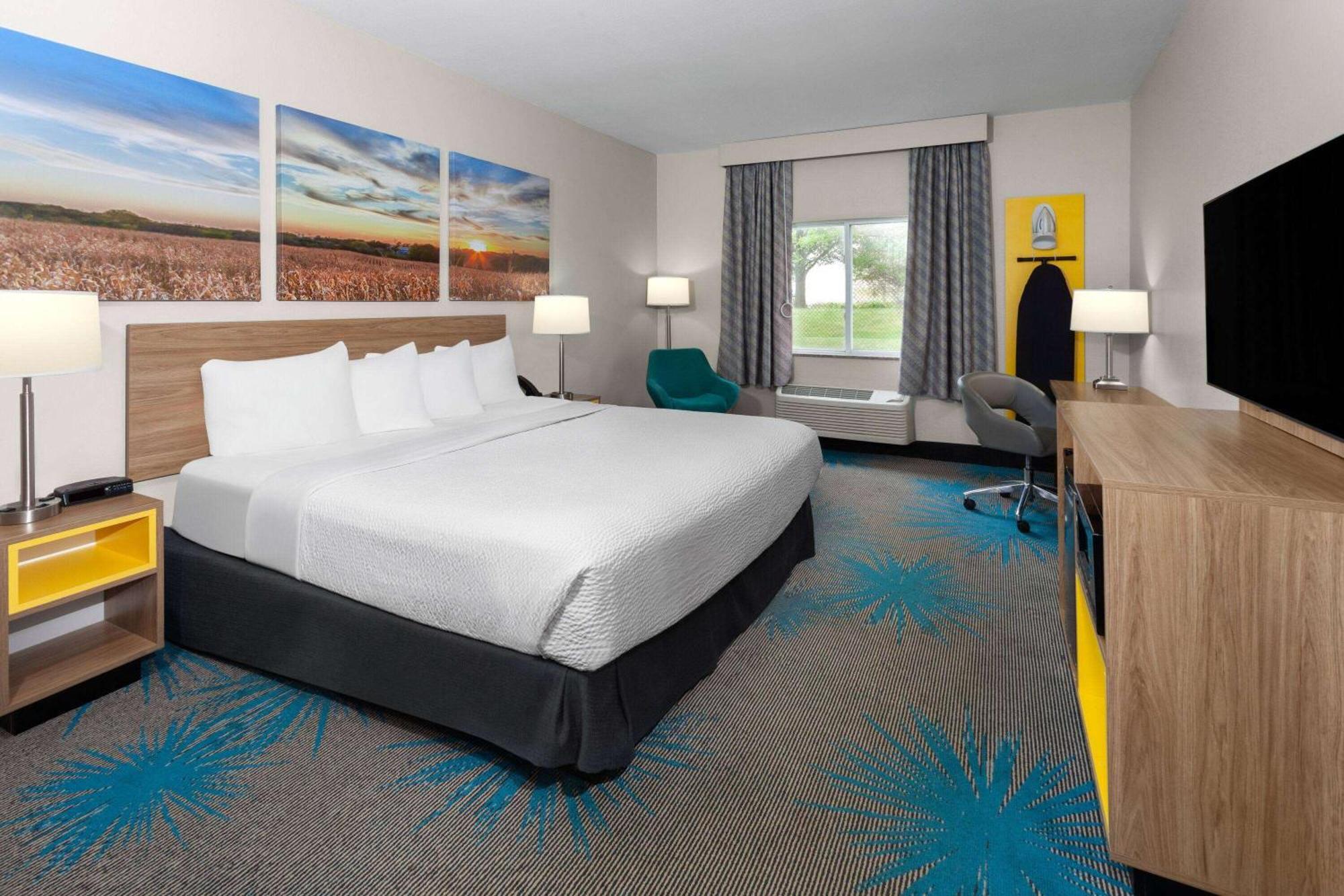 Days Inn & Suites By Wyndham Of Morris Luaran gambar